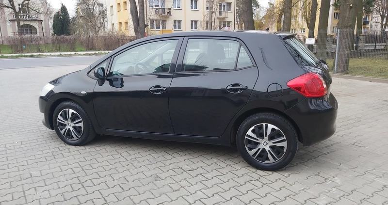 Toyota Auris cena 12500 przebieg: 285000, rok produkcji 2007 z Pionki małe 277